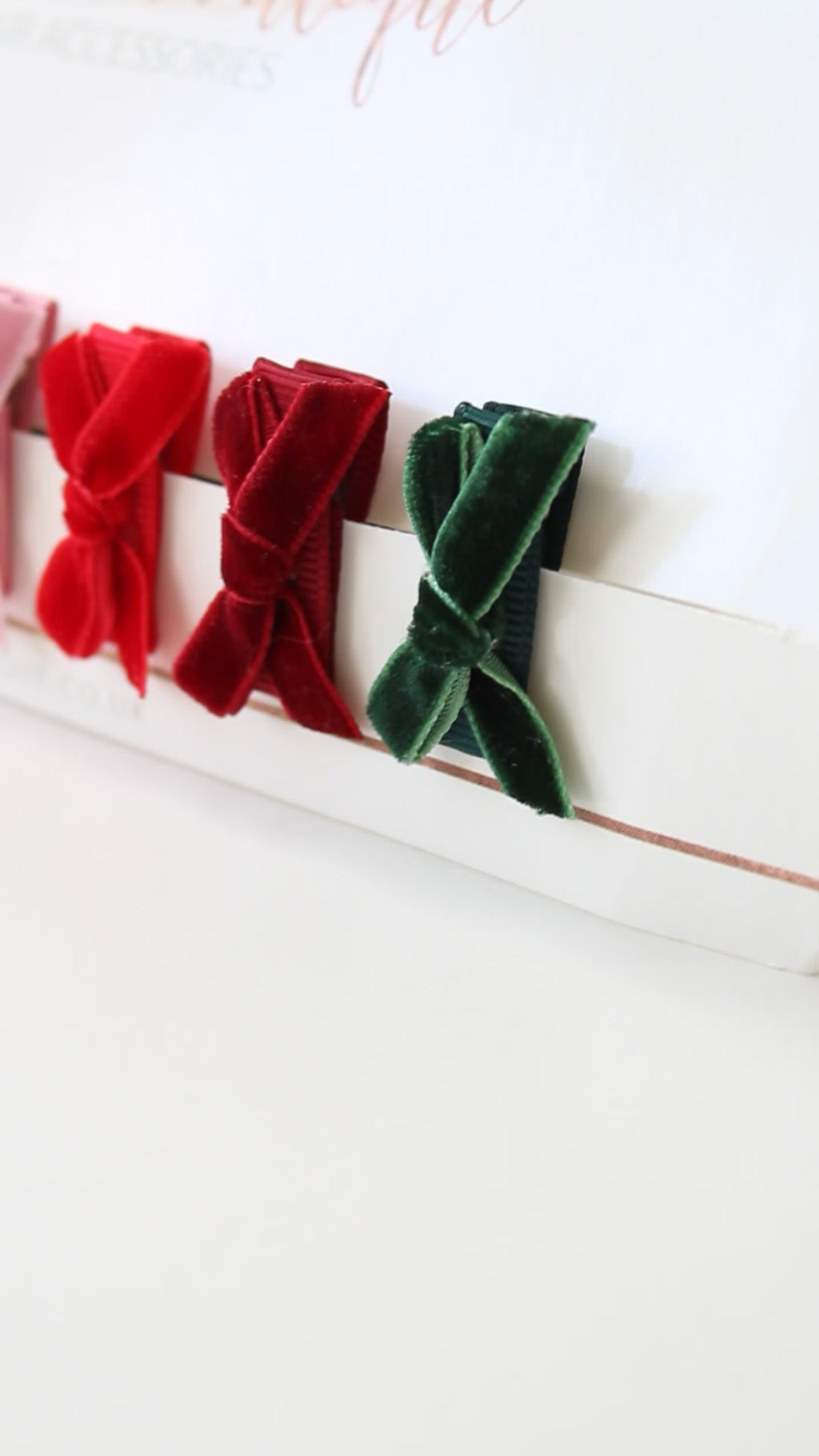 My petite velvet bow | 6 colours | Clips & headbands