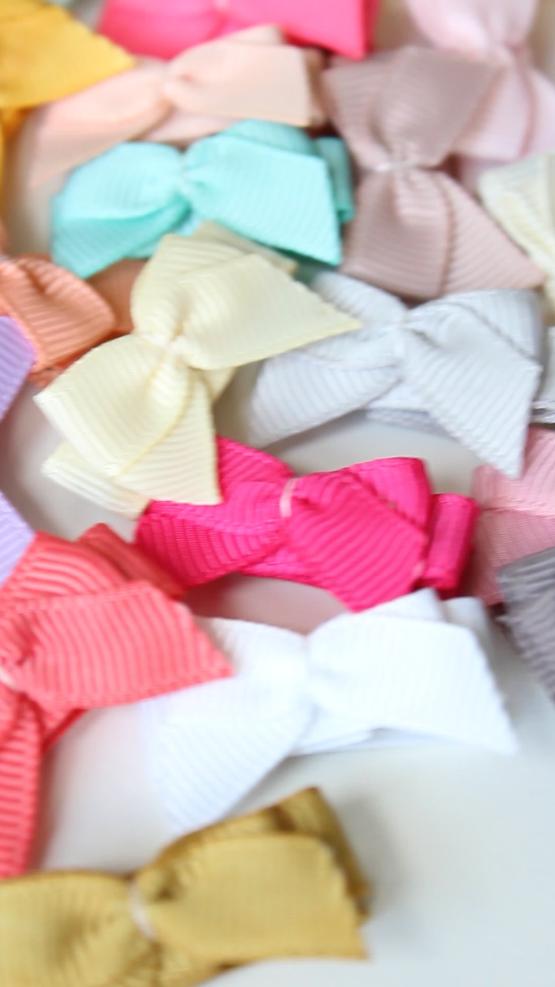 Darling petite bows | 41 Colours | Clips or bobbles