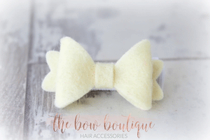 Medium baby felt bows (25 Colours)