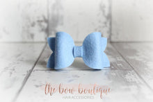 Load image into Gallery viewer, Medium deluxe felt bows (25 Colours)