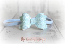 Load image into Gallery viewer, Mini deluxe glitter bows (25 Colours)