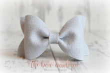 Load image into Gallery viewer, Large luxury felt bows (25 Colours)