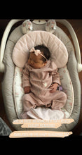 Load image into Gallery viewer, Baby headband box