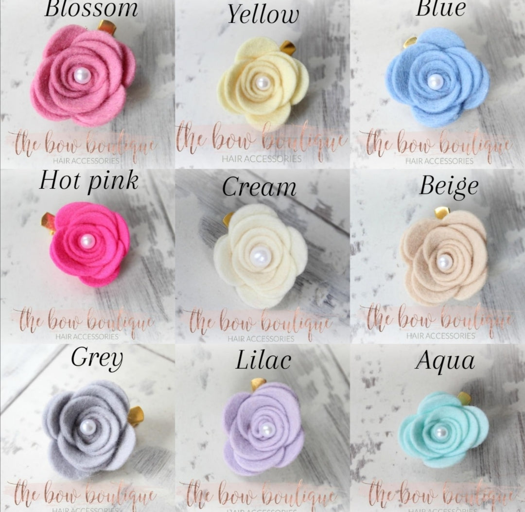 Large felt flower clips with pearl (26 Colours)