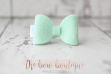 Load image into Gallery viewer, Mini felt bows (25 Colours)