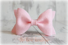 Load image into Gallery viewer, Large luxury felt bows (25 Colours)