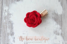 Load image into Gallery viewer, Red mini flower clip