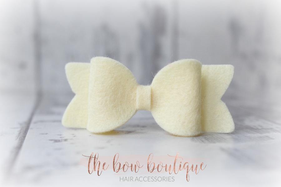 Small chunky felt bows | 25 Colours | Clip or headband