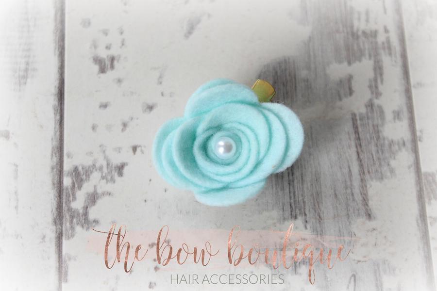Large felt flower clips with pearl (26 Colours)