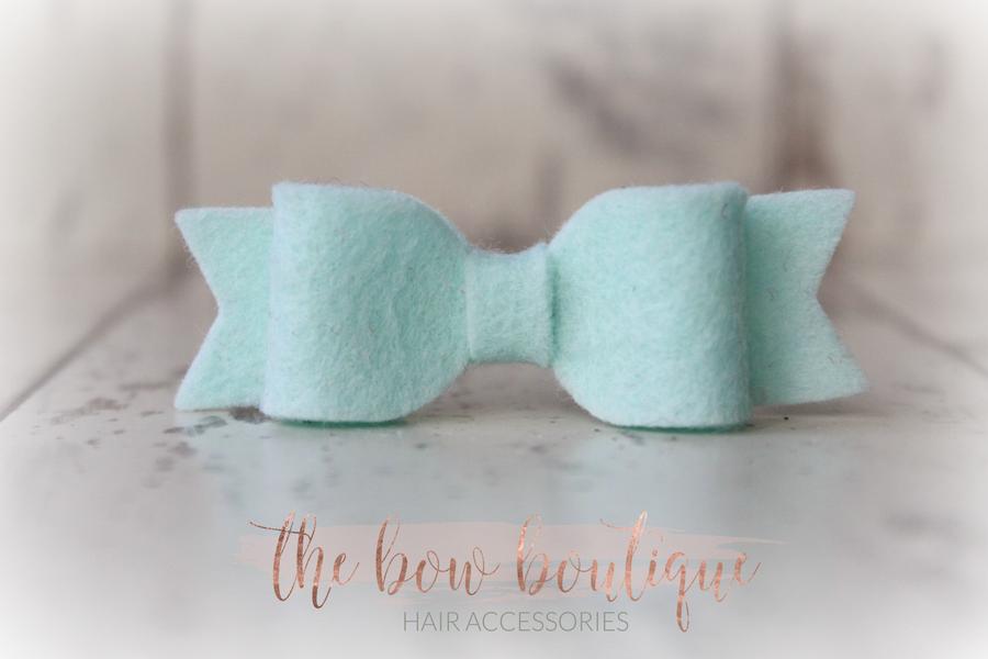 Small felt bows | 25 Colours | Clip or headband