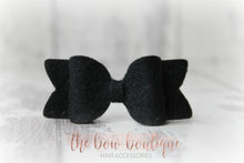 Load image into Gallery viewer, Small chunky felt bows (25 Colours)