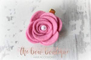 Large felt flower clips with pearl (26 Colours)