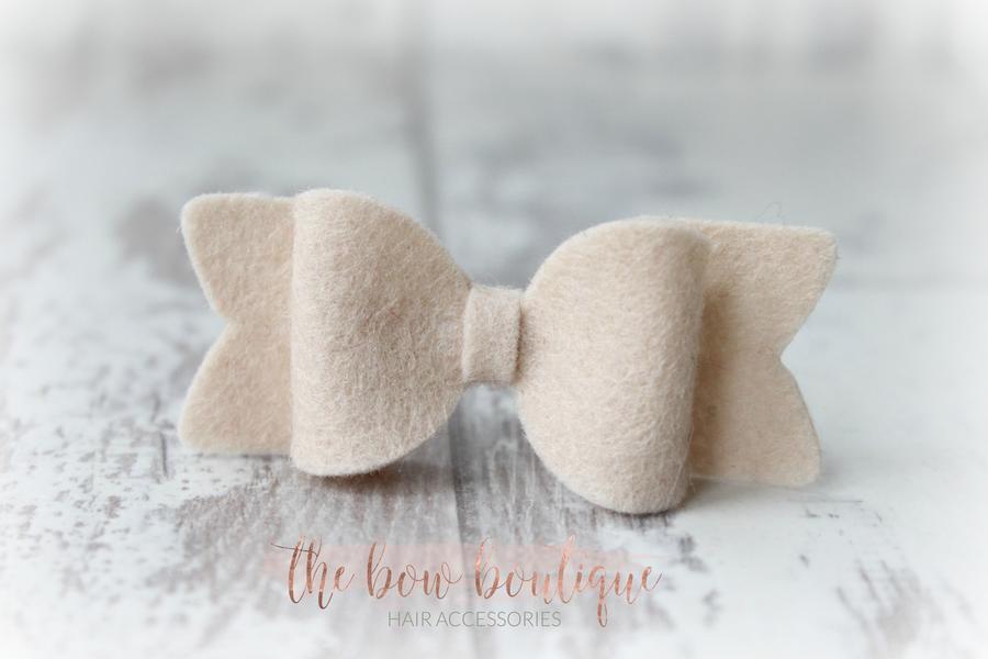 Small chunky felt bows | 25 Colours | Clip or headband