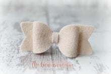 Load image into Gallery viewer, Small chunky felt bows (25 Colours)