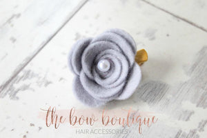 Large felt flower clips with pearl (26 Colours)