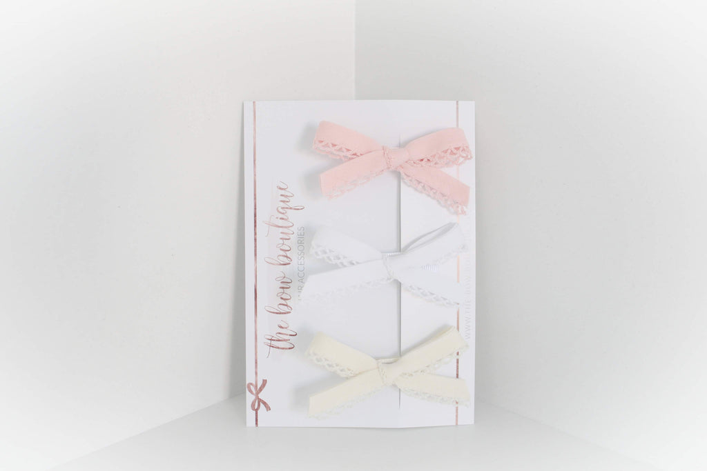 Hand tied dainty clip set