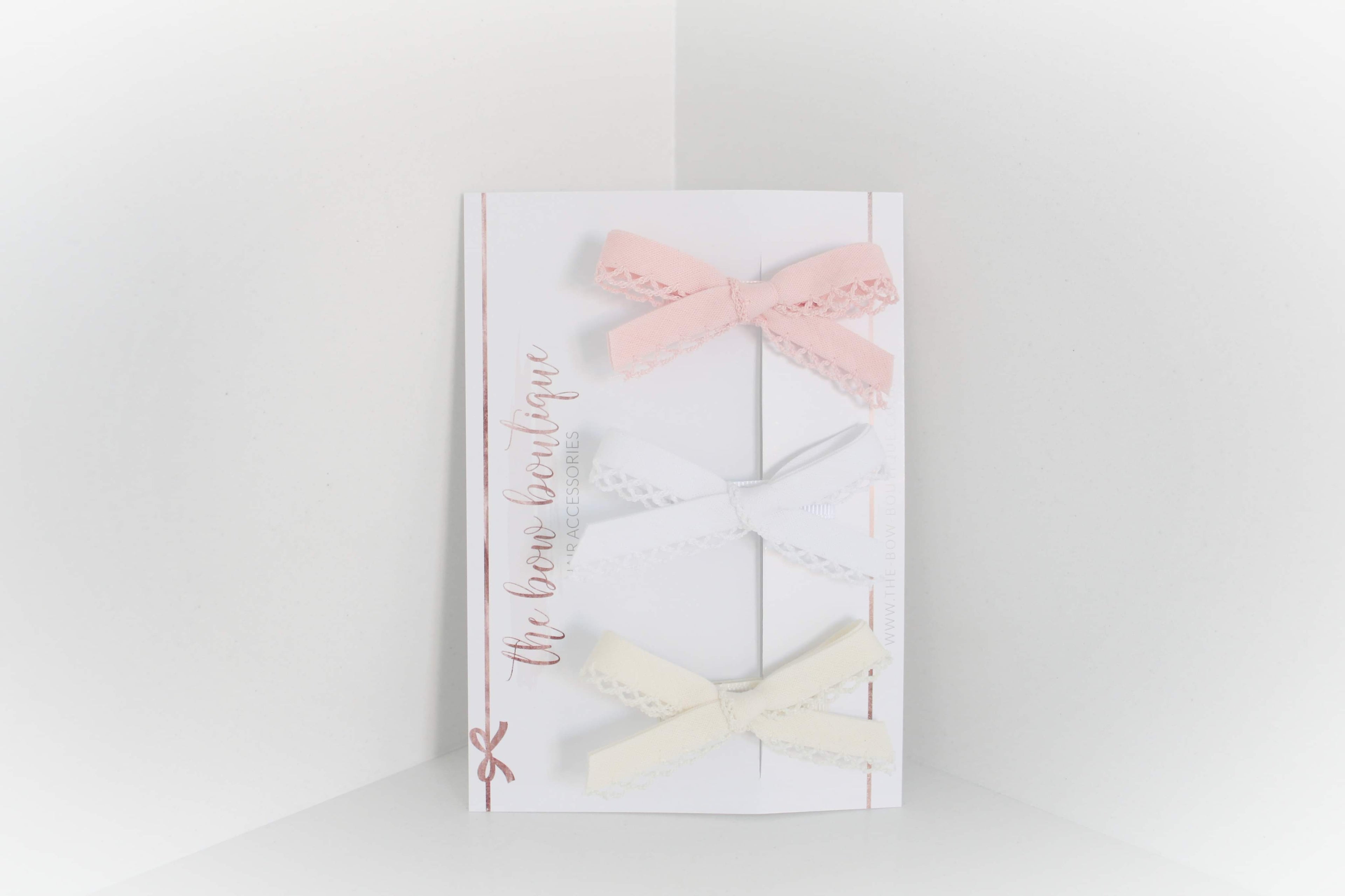 Hand tied dainty clip set