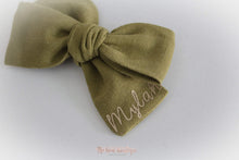 Load image into Gallery viewer, Mini sweetheart bows - 10 Colours