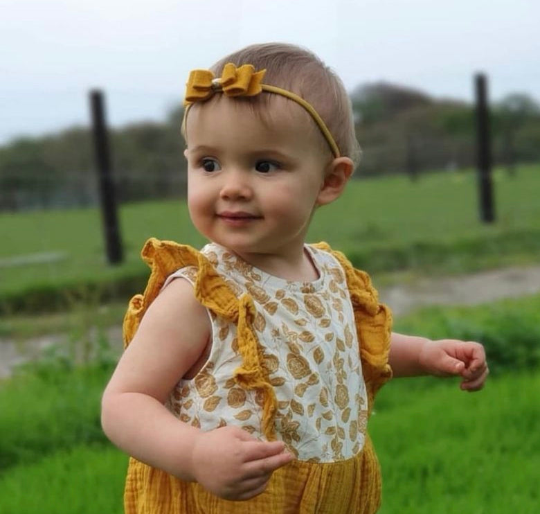 Double felt bows with gold centre | 25 colours | Clip or headband