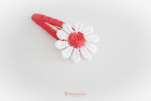 Red daisy flowers I clip or headband