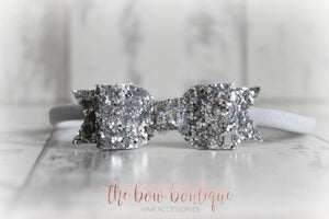 Silver small glitter bows