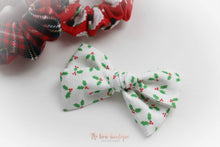 Load image into Gallery viewer, Christmas holly mini sweetheart bows