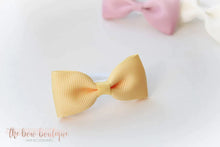 Load image into Gallery viewer, Pinch bow pigtail sets - 32 Colours