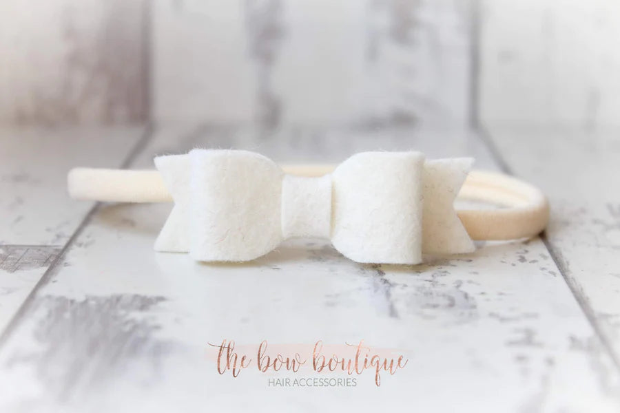 Small felt bows | 25 Colours | Clip or headband