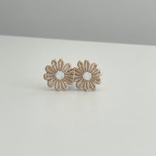 Load image into Gallery viewer, Large delicate flower clip