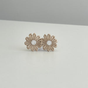 Large delicate flower clip