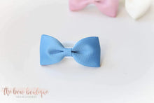 Load image into Gallery viewer, Pinch bow pigtail sets - 32 Colours