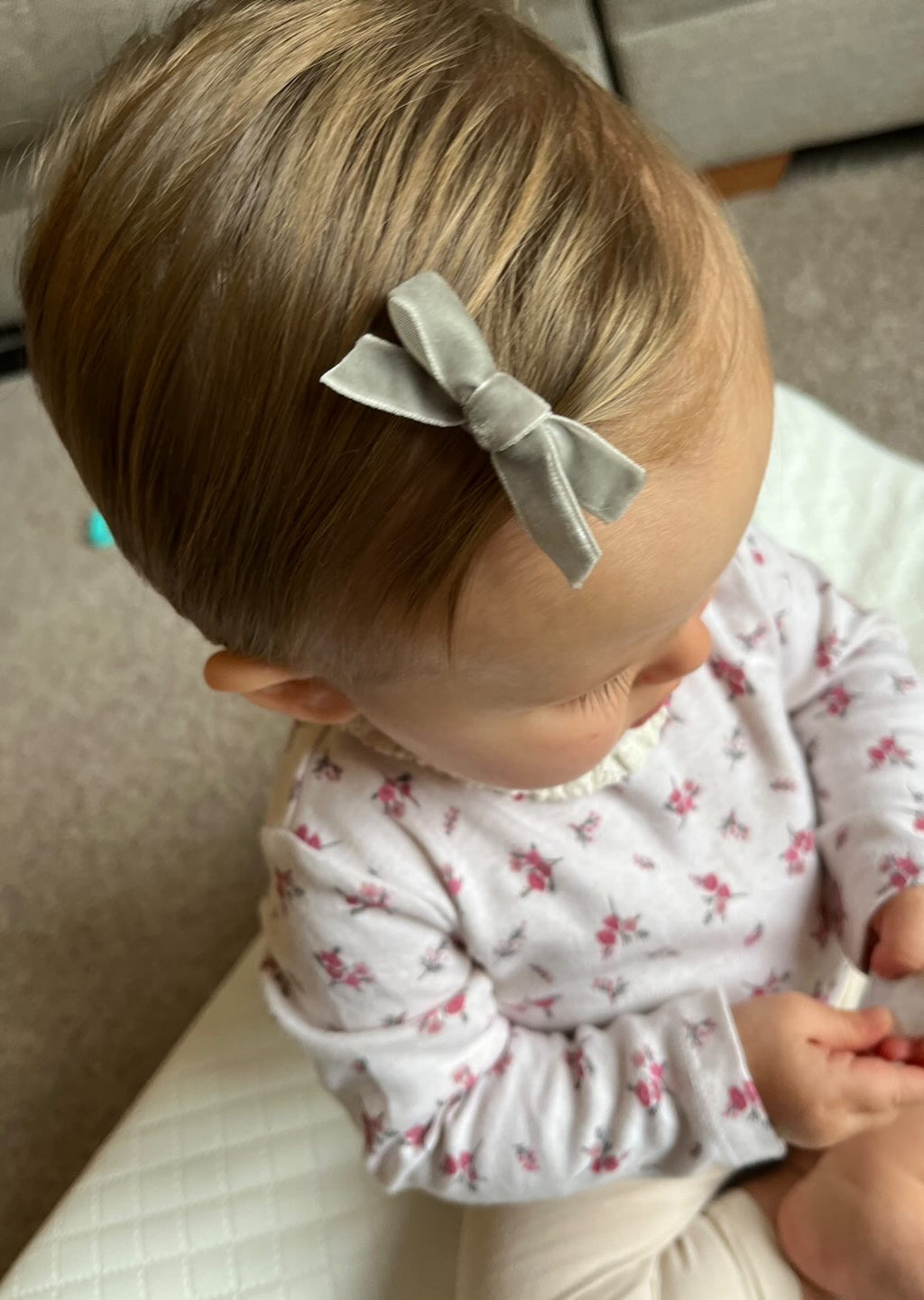 Mini velvet bows | 16 Colours | Clip or headband