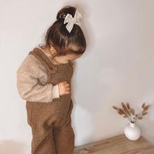 Load image into Gallery viewer, Vintage lace bows