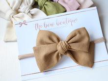 Load image into Gallery viewer, Mini sweetheart bows - 10 Colours