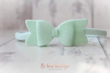 Load image into Gallery viewer, Small chunky felt bows (25 Colours)