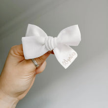 Load image into Gallery viewer, Mini sweetheart bows - 10 Colours