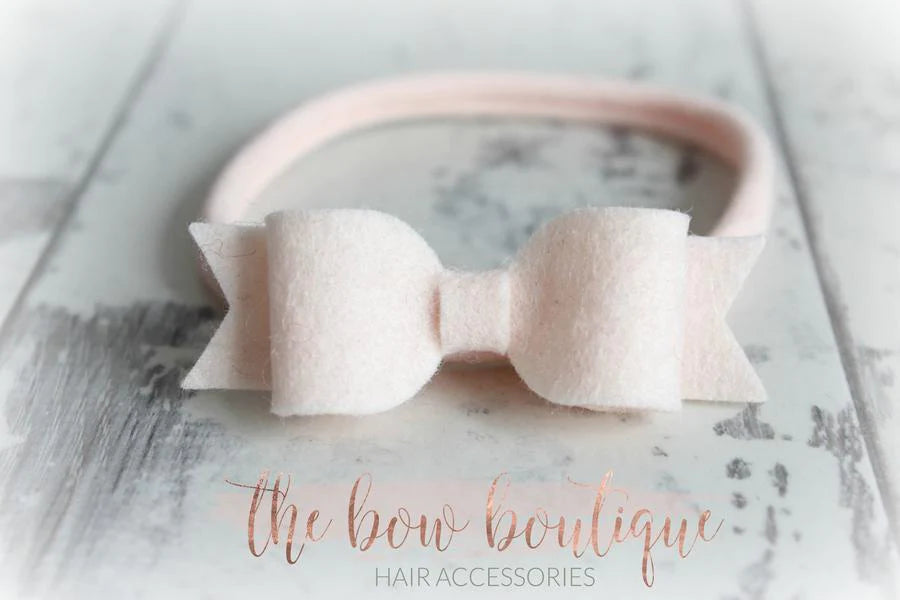 Small felt bows | 25 Colours | Clip or headband