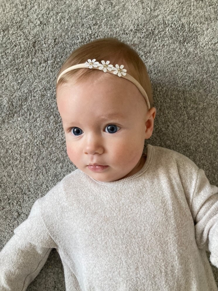 Delicate neutral headband set