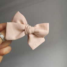 Load image into Gallery viewer, Mini sweetheart bows - 10 Colours