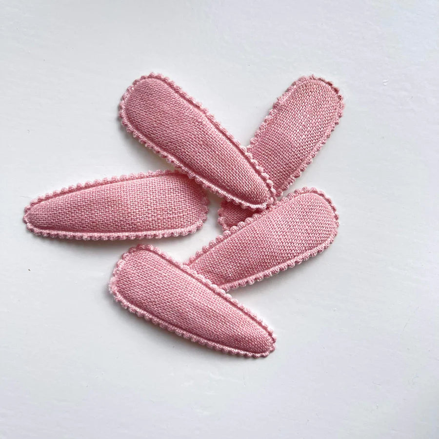 Embroidered snappy clips