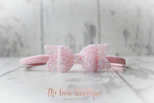 Load image into Gallery viewer, Small chunky glitter bows (25 Colours)