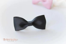 Load image into Gallery viewer, Pinch bow pigtail sets - 32 Colours