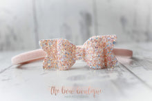 Load image into Gallery viewer, Small chunky glitter bows (25 Colours)