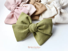 Load image into Gallery viewer, Mini sweetheart bows - 10 Colours