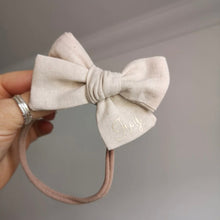 Load image into Gallery viewer, Mini sweetheart bows - 10 Colours