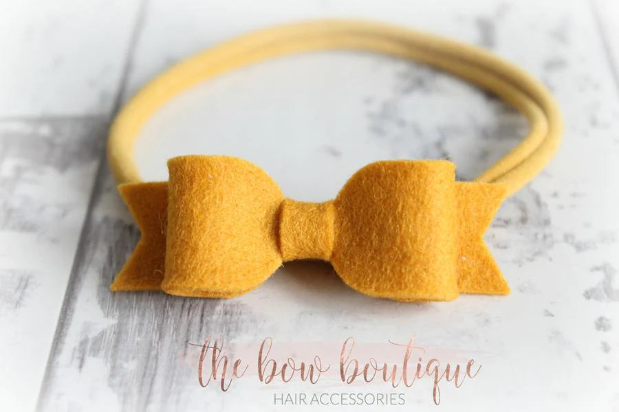 Small felt bows | 25 Colours | Clip or headband