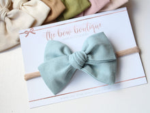 Load image into Gallery viewer, Mini sweetheart bows - 10 Colours