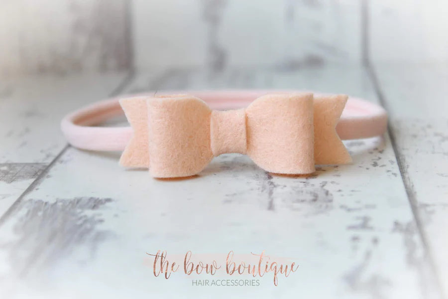 Small felt bows | 25 Colours | Clip or headband