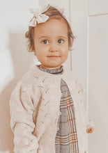 Load image into Gallery viewer, Vintage lace bows