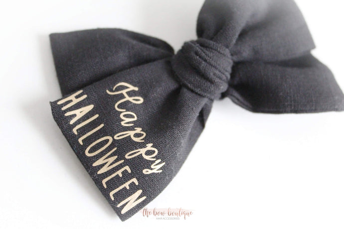 Happy Halloween bows | Option to personalise. Clip, headband or bobble